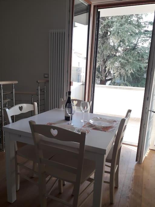 Appartamento Il Giardinetto Reggio Emilia Exterior foto